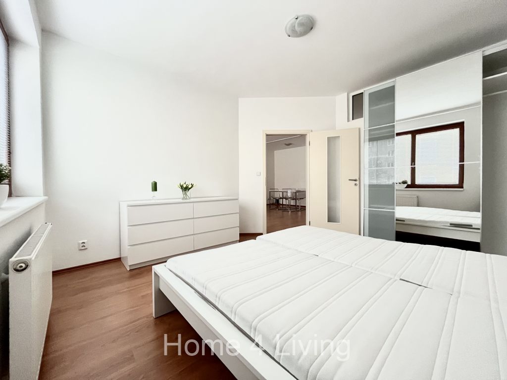 Pronájem krásného slunného bytu 2+kk, Brno - Centrum, novostavba, parkovací stání v ceně, moderně zařízené
